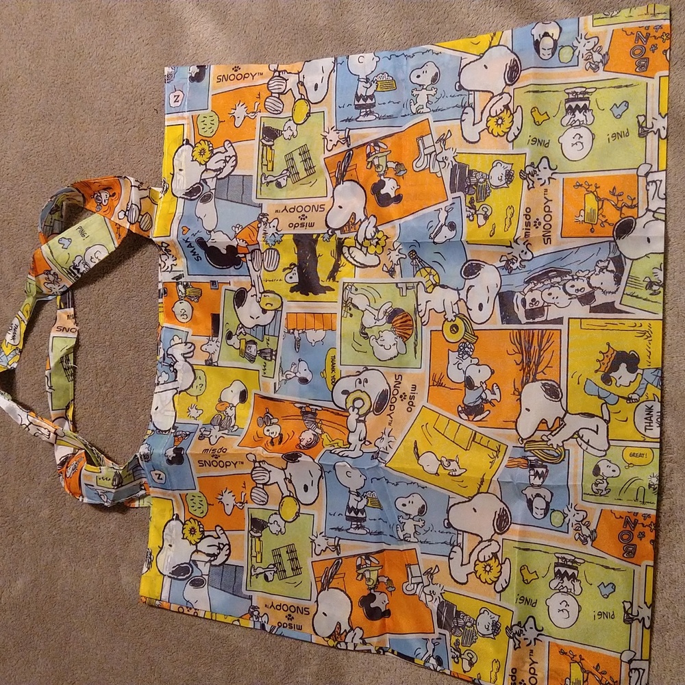 Snoopy shopping tote bag by Japanese Mr. donut